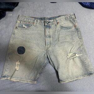 Levi’s 501 hemmed 9” men’s jean shorts 38” waist